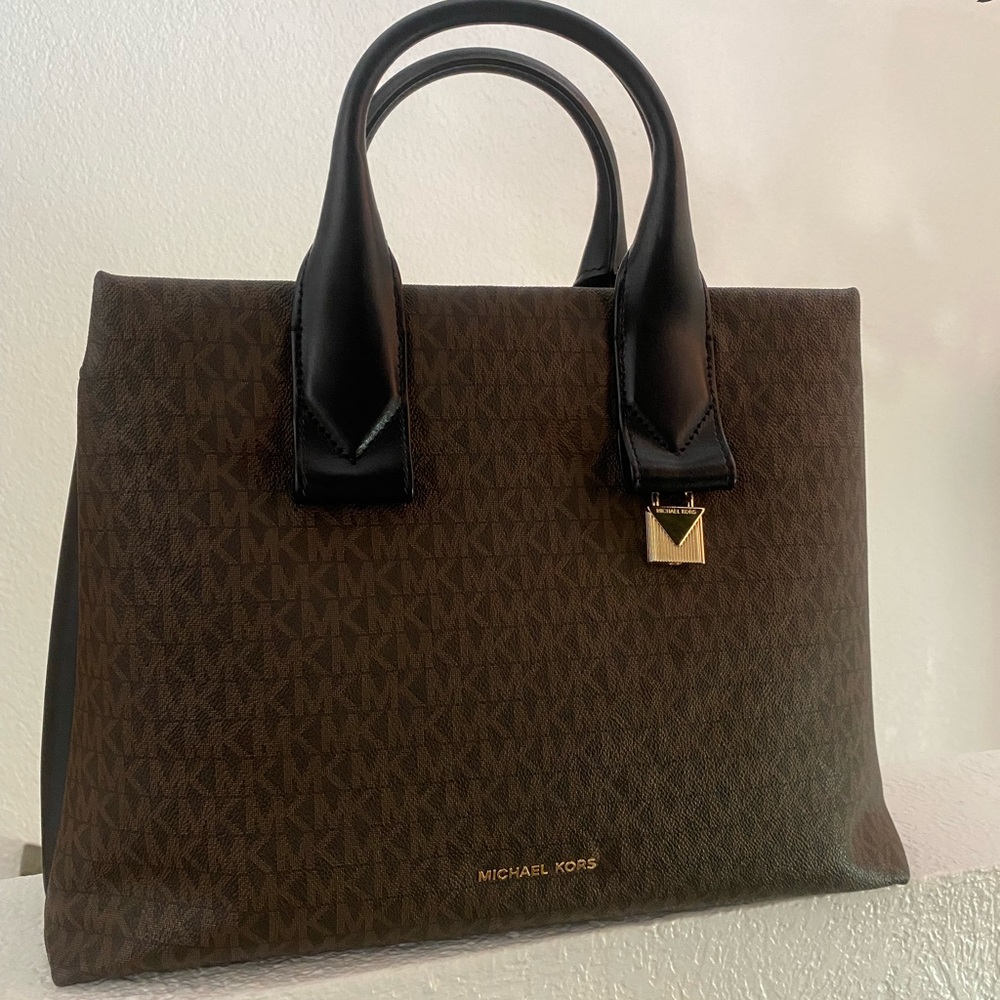 Satchel purse